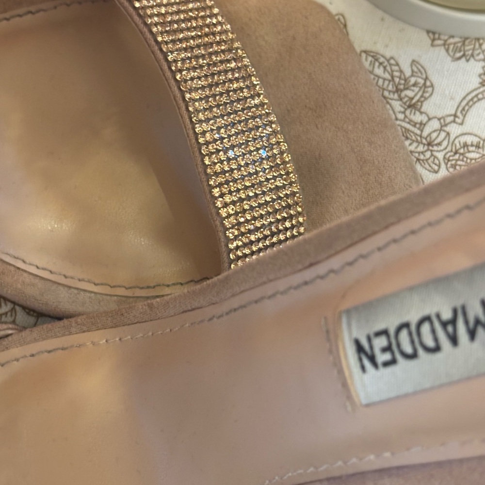 Steve Madden Blush Heels with Sparkling Embellishments - Picture 4 of 5